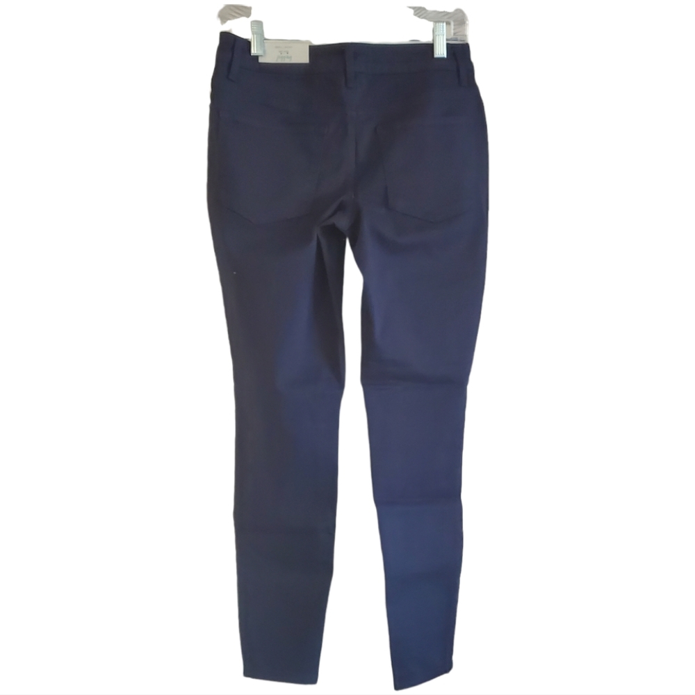 Maurices DenimFlex Mid rise Jegging in Small Short